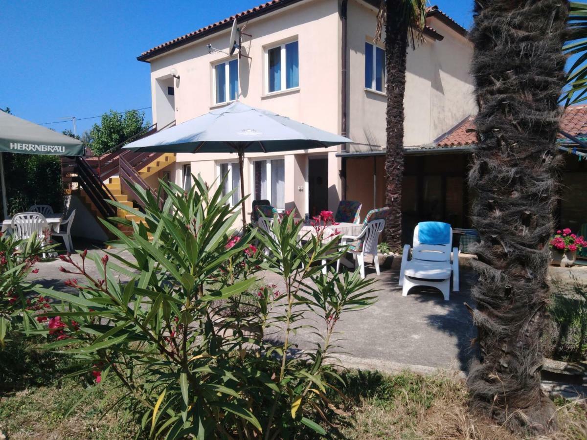 Apartments Elda Poreč Eksteriør bilde